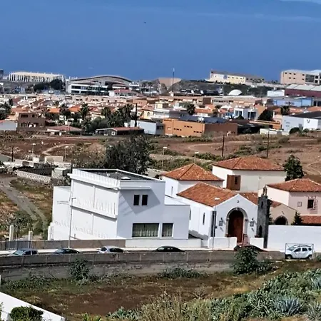 Very Comfy Calle Castillo 30 With A Beautiful Terrace Appartamento *